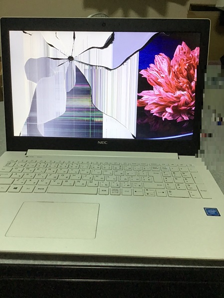 東京都江戸川区 ノートパソコンの液晶割れ／NEC Windows 10