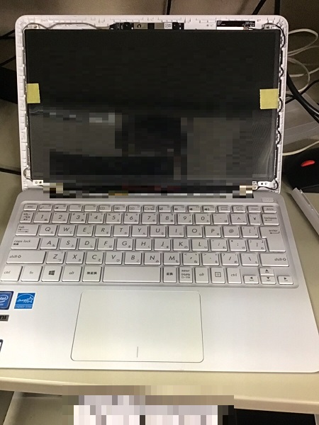 神奈川県秦野市 ノートパソコンの液晶割れ／ASUS Windows 10